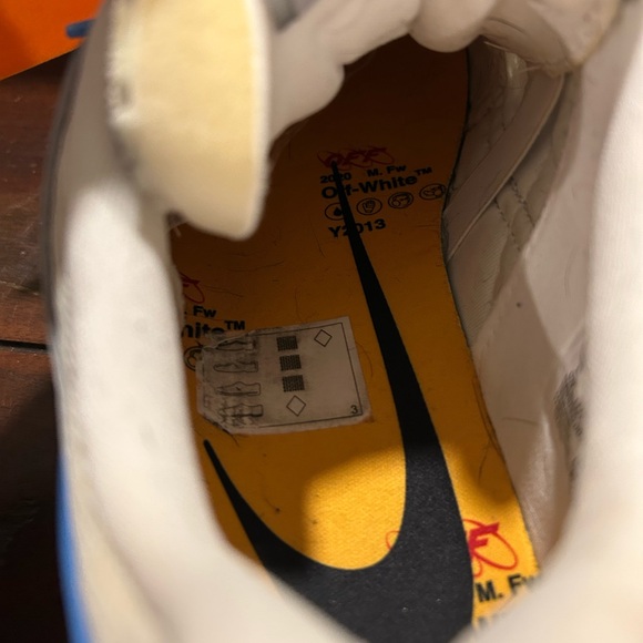 Nike Air Rubber Dunk Off-White UNC - Picture 7 of 10